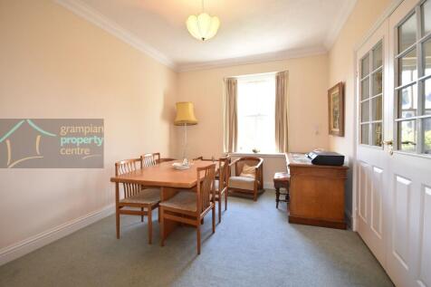 Dining Room  .JPG