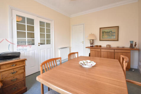 Dining Room 3rd.JPG