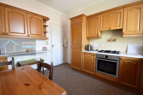 Kitchen 3rd .JPG