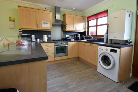 Kitchen 3 .JPG