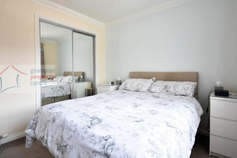 Bed 1 2nd .JPG