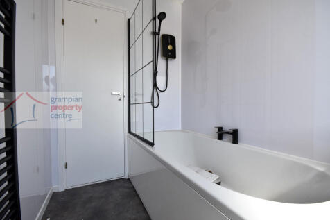 bathroom 2.JPG