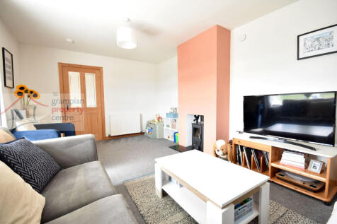 Lounge 3.JPG