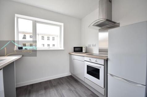 Kitchen 1 .JPG