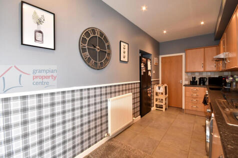kitchen 2 .JPG