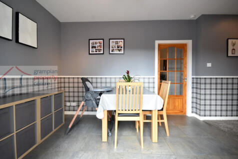 Kitchen 4 .JPG