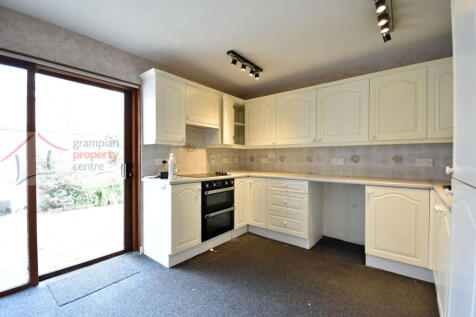Kitchen .JPG