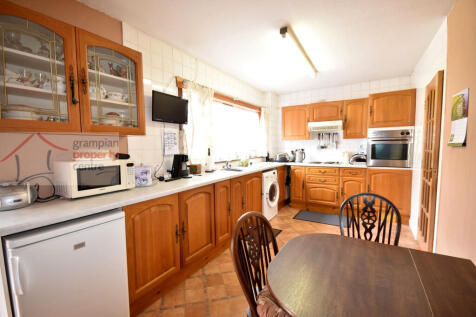 Kitchen .JPG
