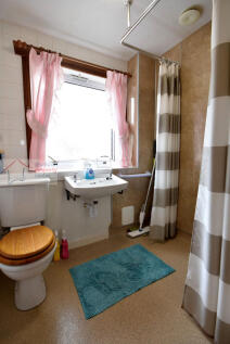 Shower Room .JPG