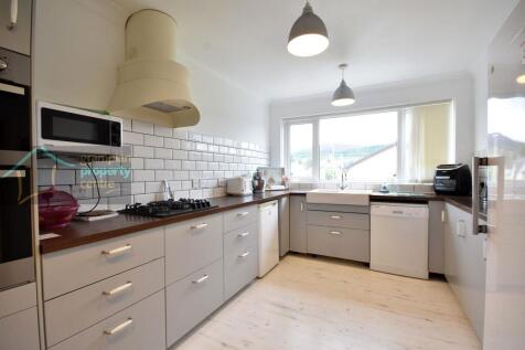 Kitchen .JPG