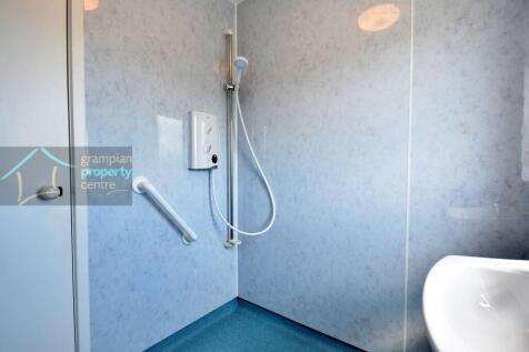 shower room 2 .JPG
