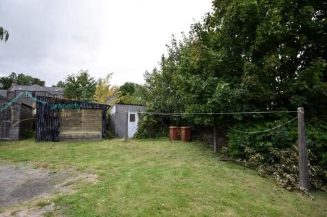 garage and shed.JPG