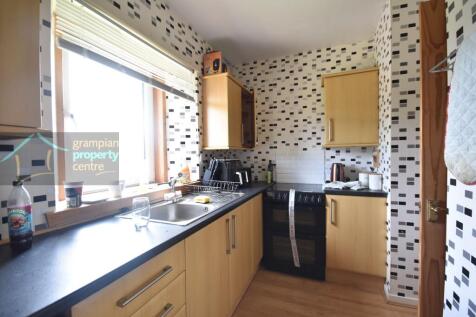 Kitchen 2 .JPG