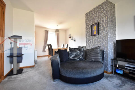 lounge 2 .JPG