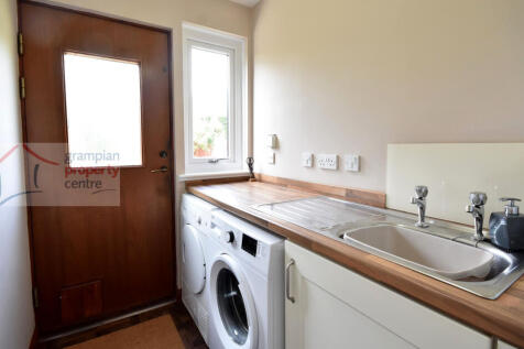 utility room .JPG