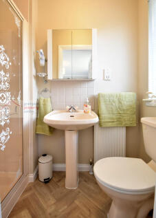 En-Suite .JPG