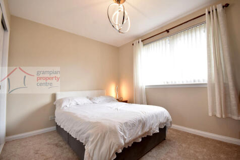 bed 2 .JPG