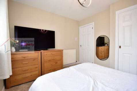 Bed 2 3rd .JPG