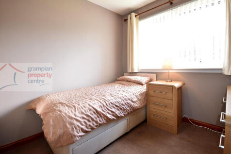 bed 4 .JPG