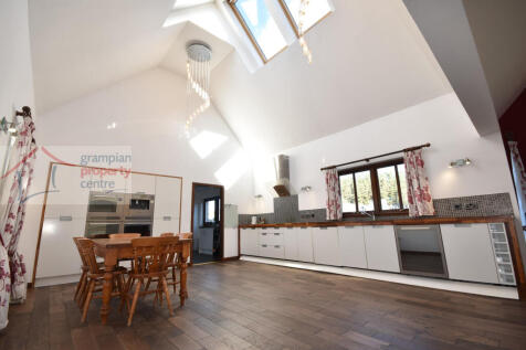 Kitchen .JPG