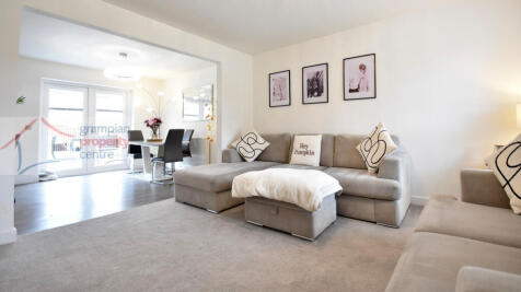 lounge 2.JPG
