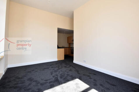 1a Lounge 2.JPG