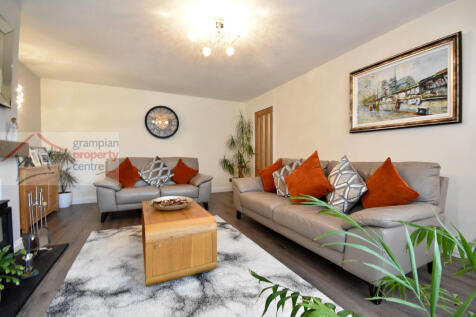 lounge 4 .JPG