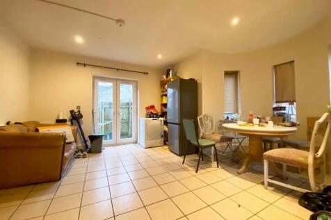 Dinning Space.jpg