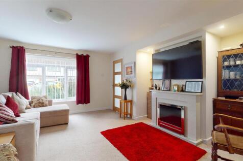 Sitting/Dining Room