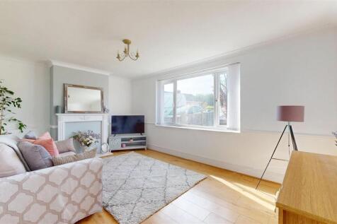 Sitting / Dining Room