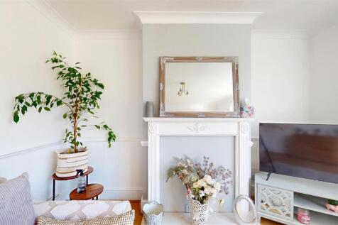 Sitting / Dining Room