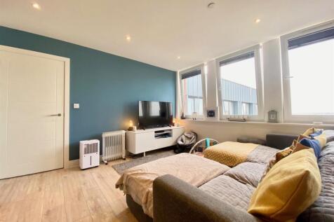 Living Space 2.jpg
