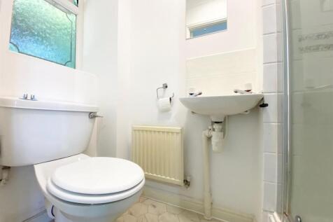 Bedroom Ensuite.jpg