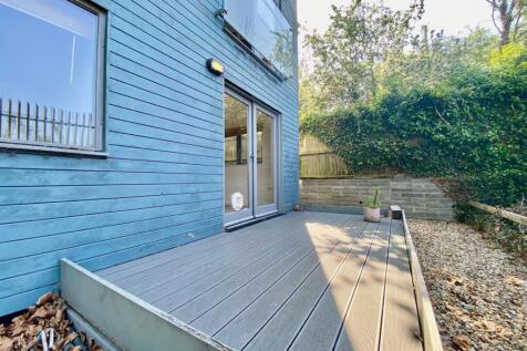 Decking 2.jpg