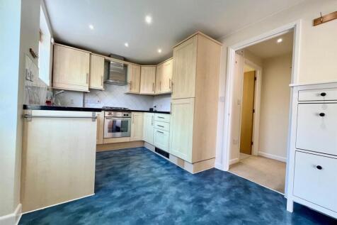Kitchen 1.jpg
