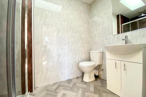 Downstairs Bathroom.jpg