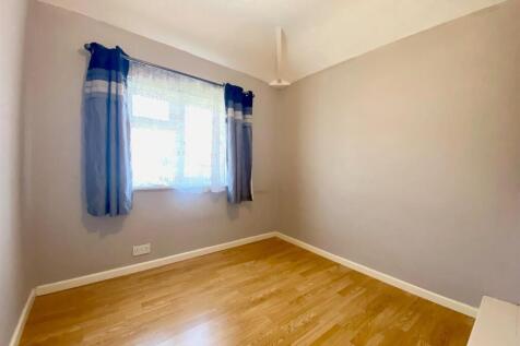 Bedroom 3.jpg
