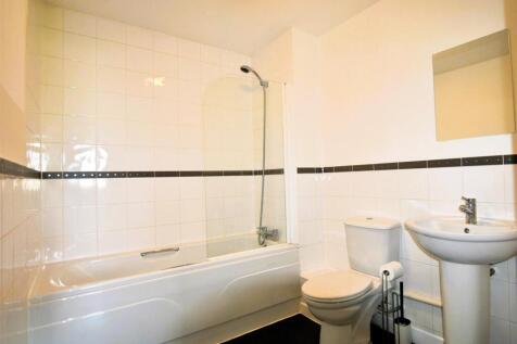 Bathroom.JPG