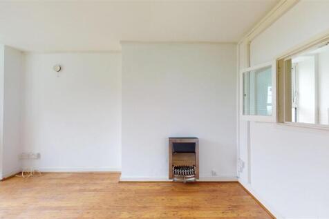 Lounge 1.jpg