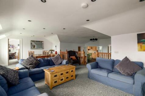 Main Lounge