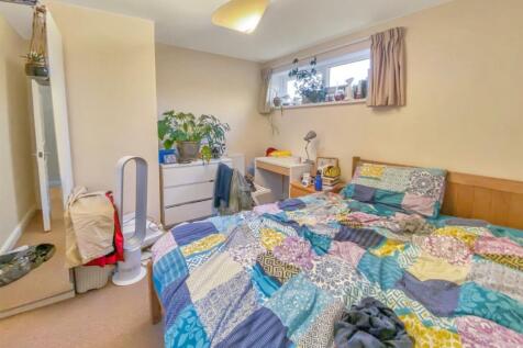 20201221031170.Front LEft Bedroom.jpg