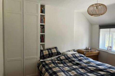 MasterBedrooom.jpeg