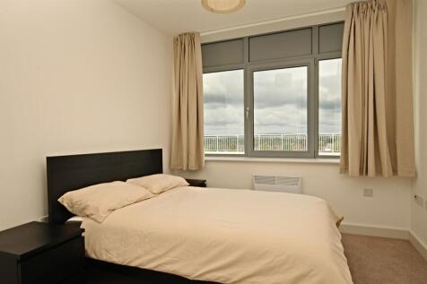 57 Trinity Court Bedroom 2.jpg