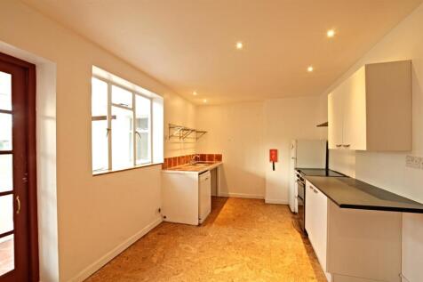 30 Arnold Road 4.jpg