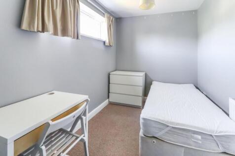 201911271541320.8064-Back Left Room.jpg