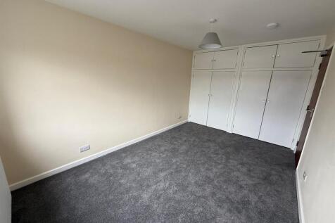 WhatsApp Image 2025-10-10 at 12.39.09 PM (2).jpeg