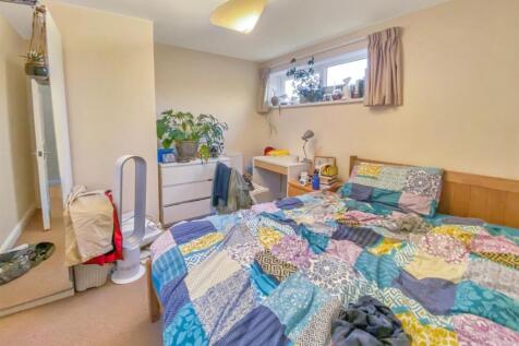 20201221031170.Front LEft Bedroom.jpg