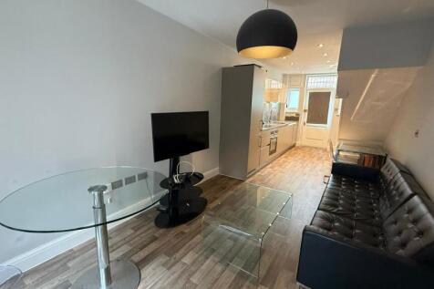 WhatsApp Image 2025-08-29 at 11.18.32 AM (6).jpeg