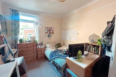 WhatsApp Image 2024-05-08 at 15.29.32 (1).jpeg