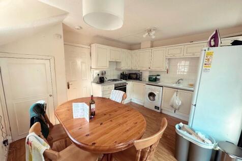 WhatsApp Image 2024-05-08 at 10.54.22.jpeg